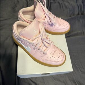 Nike Women's Soft Pink and White Sneakers